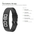 Brynk Wake band with two buttons next to the LED display – operate it without an app